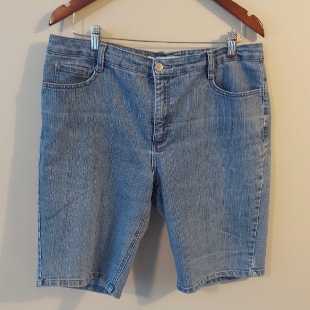 BUNDLE: Denim Shorts from Jones News York (Mid-Rise)